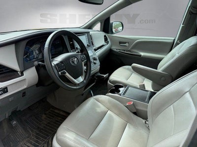 2018 Toyota Sienna XLE 7 Passenger
