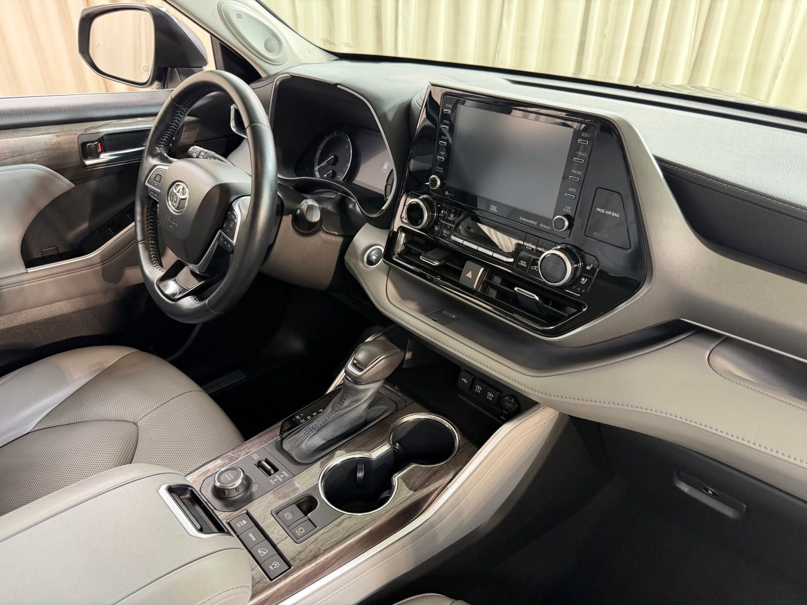 2021 Toyota Highlander Limited