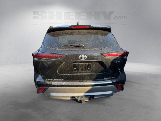 2026 Toyota Highlander Hybrid Platinum