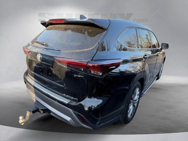 2026 Toyota Highlander Hybrid Platinum