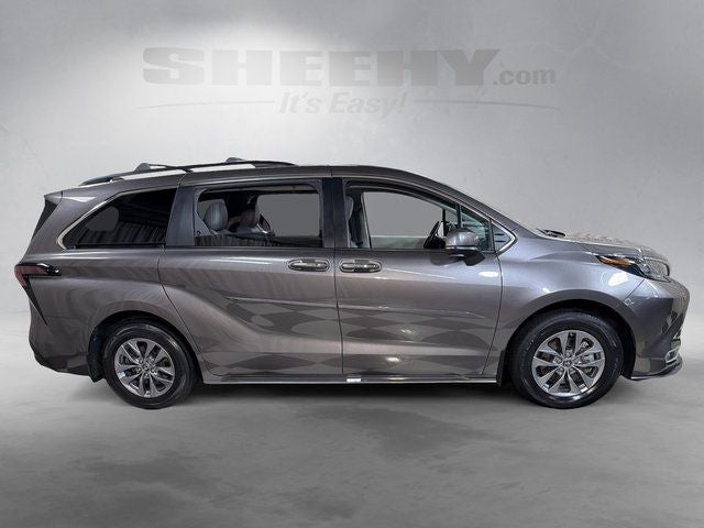 2024 Toyota Sienna XLE 7 Passenger