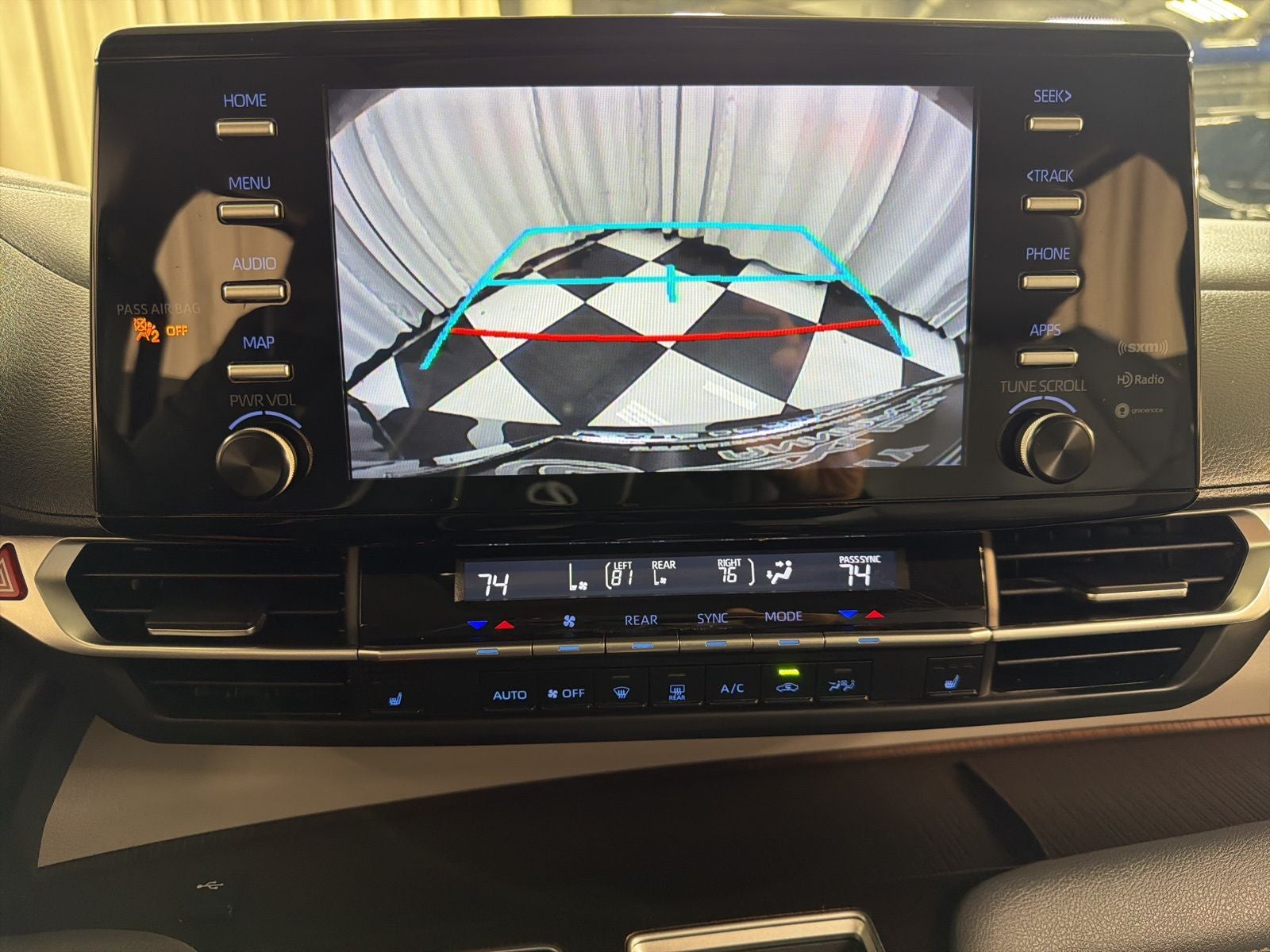 2024 Toyota Sienna XLE 7 Passenger