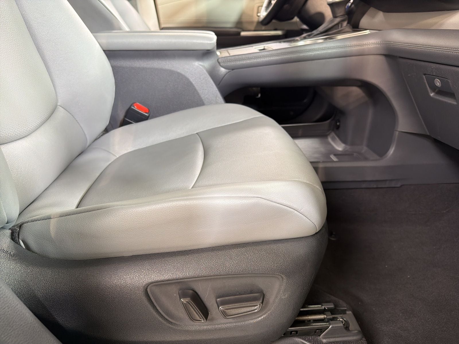 2024 Toyota Sienna XLE 7 Passenger