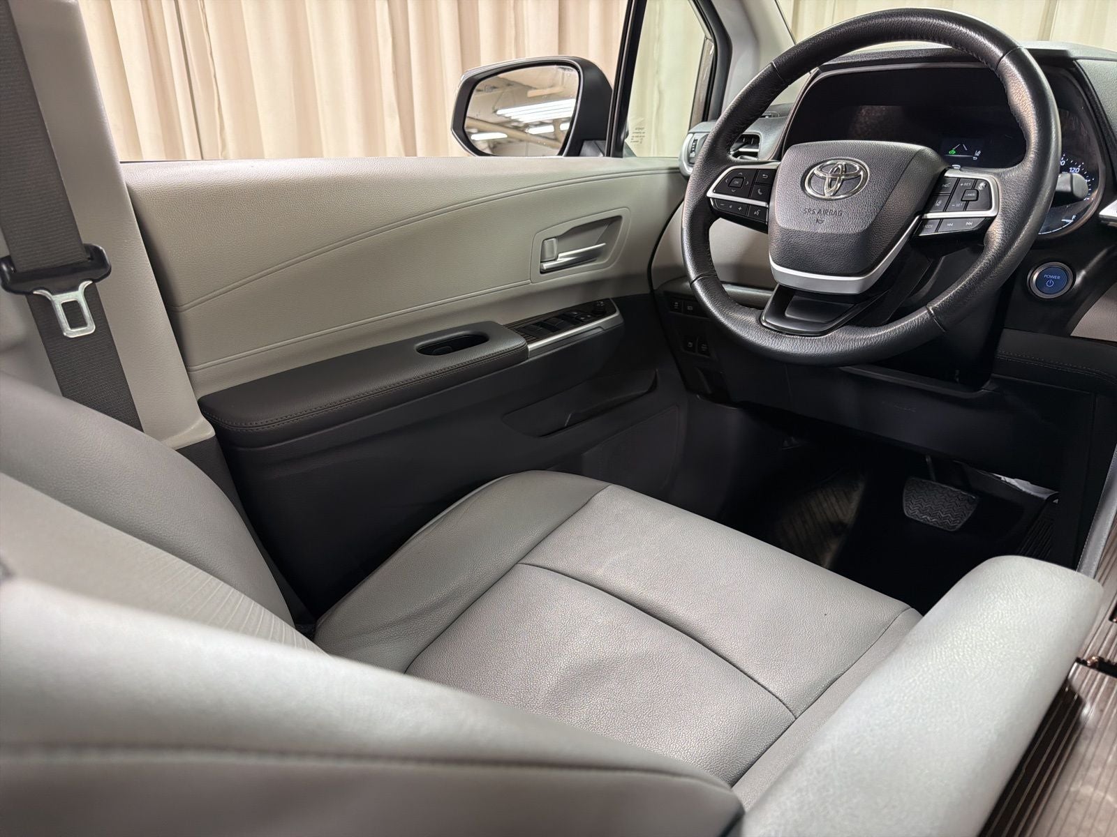 2024 Toyota Sienna XLE 7 Passenger