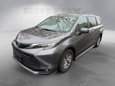 2025 Toyota Sienna XLE 7 Passenger