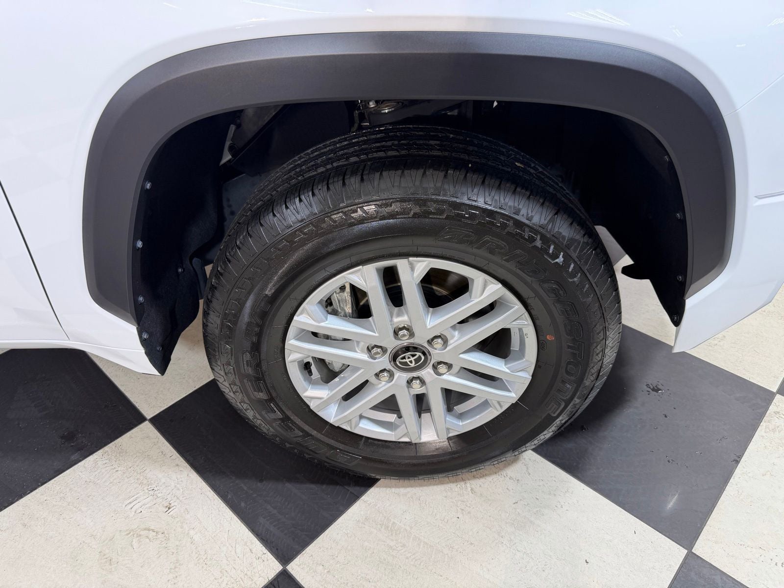 2025 Toyota Tundra SR5
