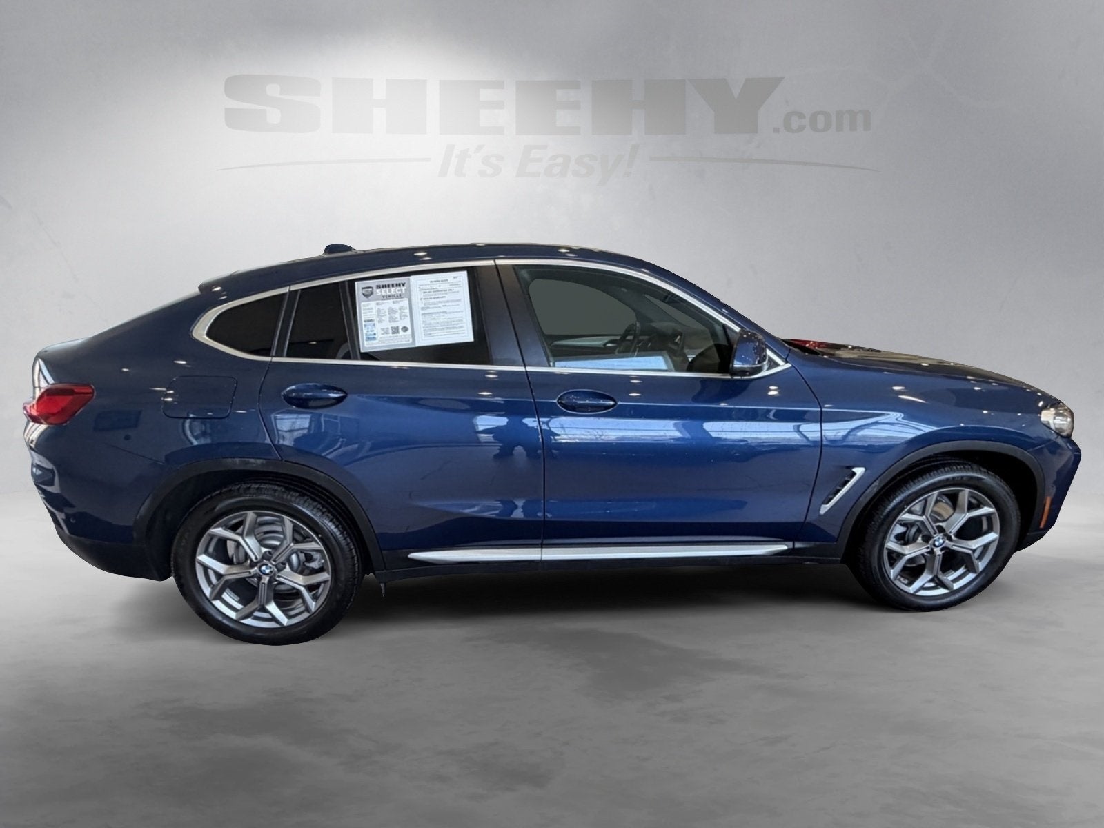 2023 BMW X4 xDrive30i