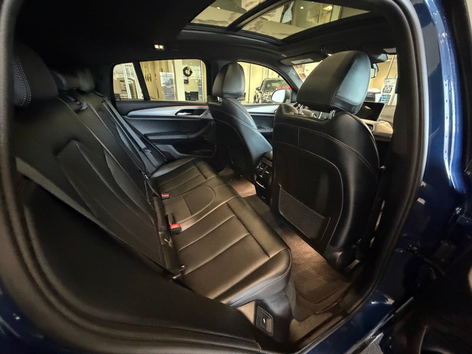 2023 BMW X4 xDrive30i