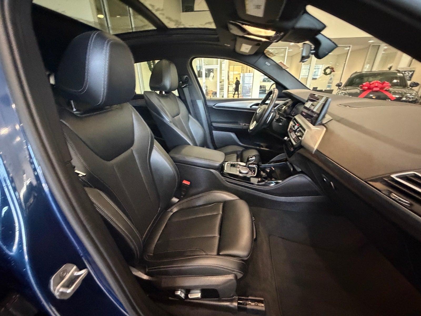 2023 BMW X4 xDrive30i