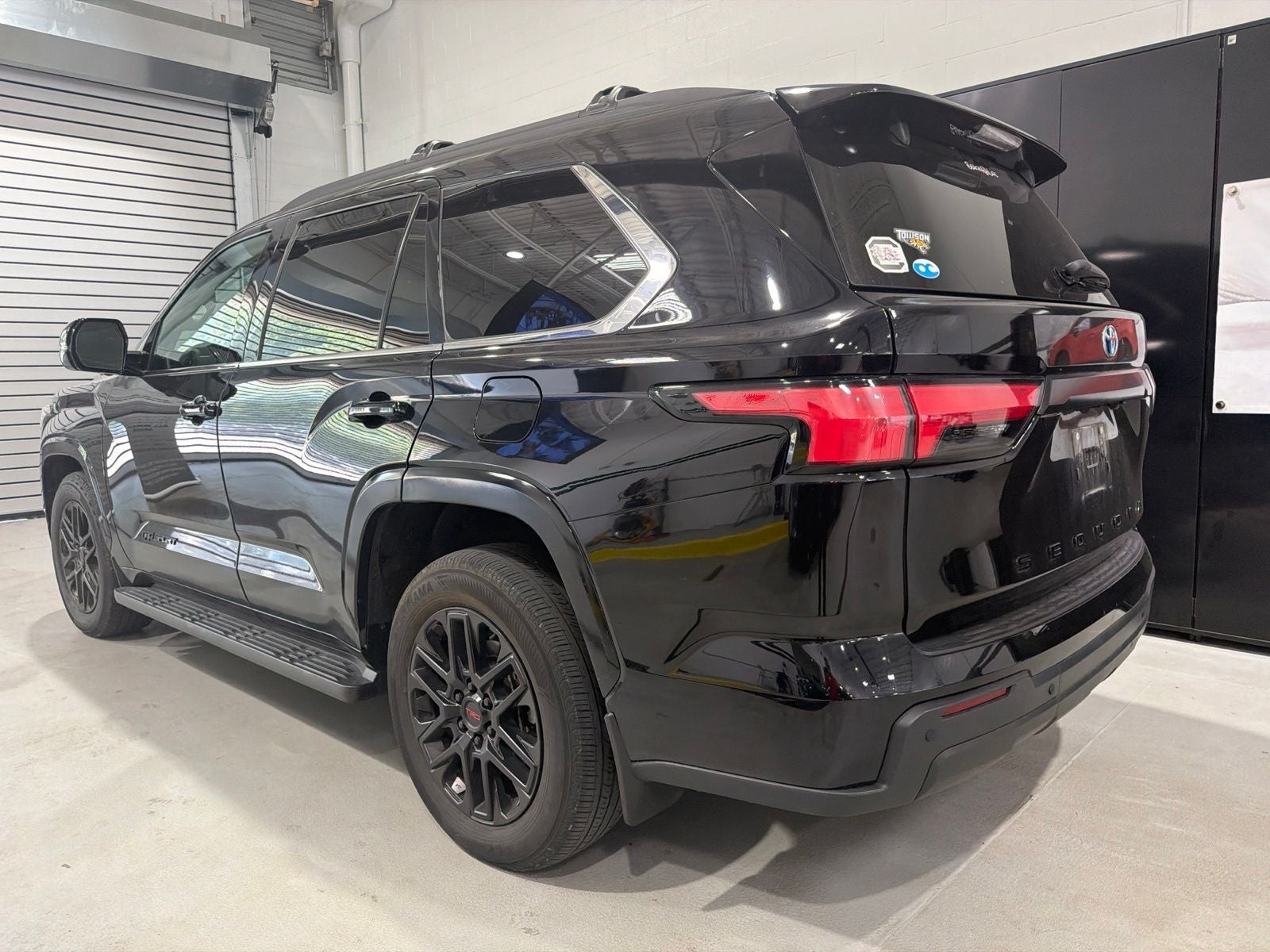 2023 Toyota Sequoia SR5