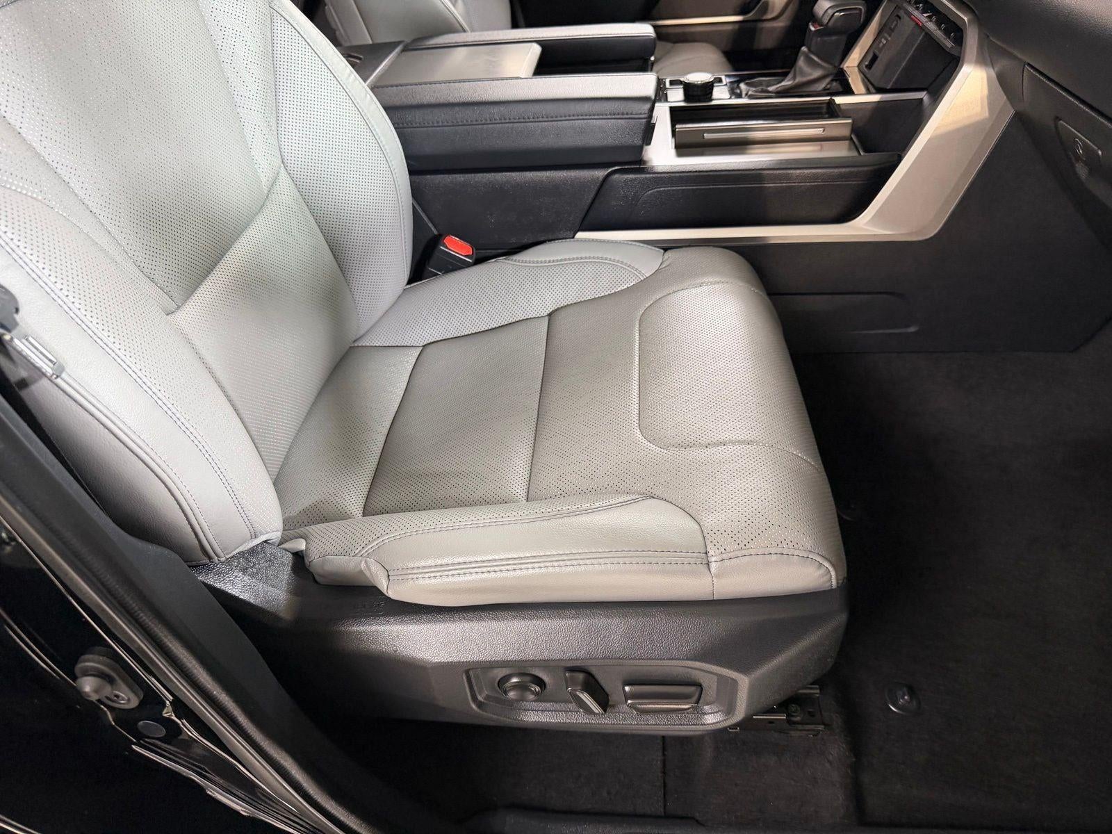 2023 Toyota SEQUOIA Base