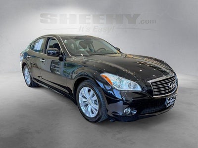 2011 INFINITI M56 X