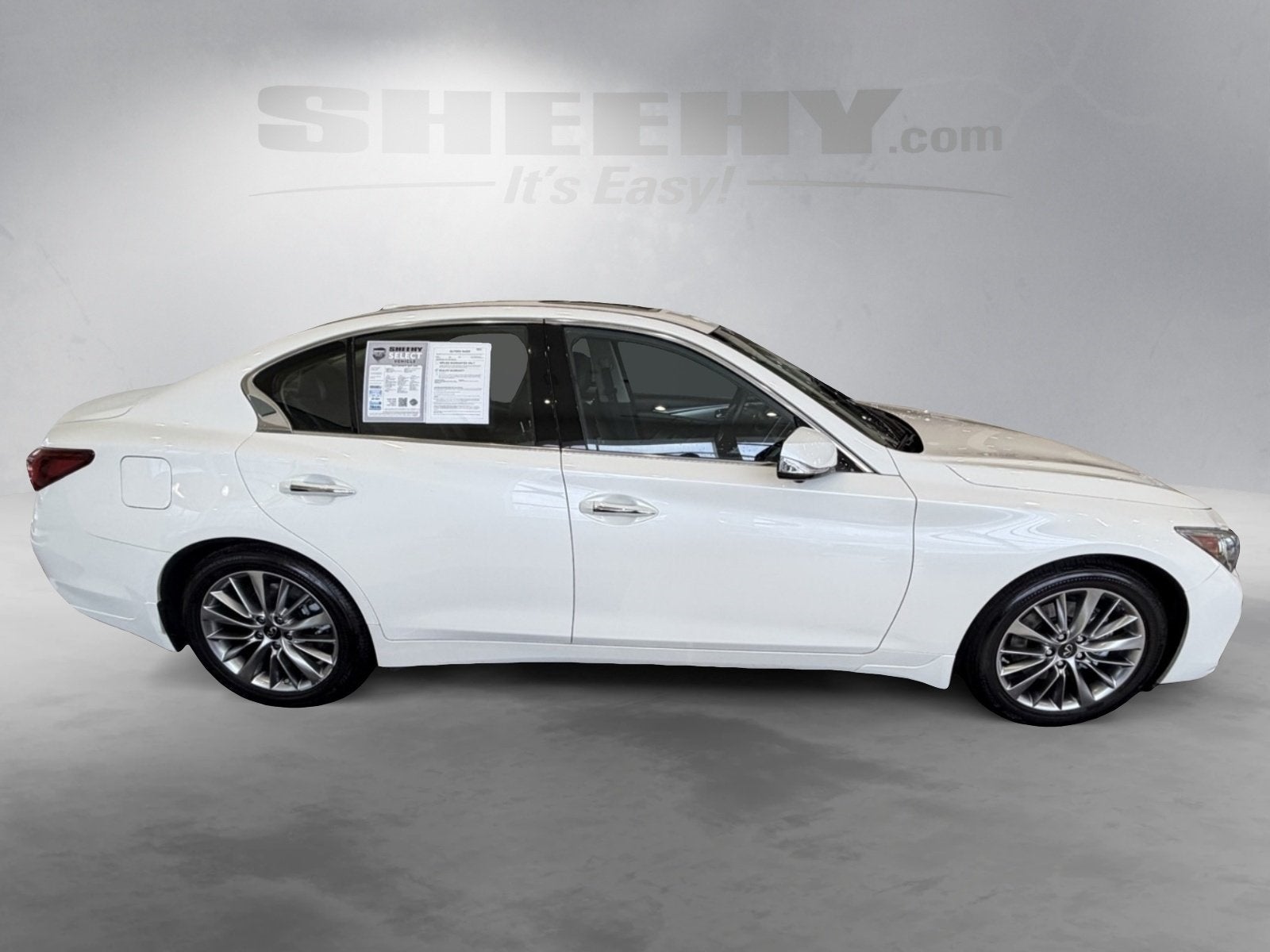 2024 INFINITI Q50 LUXE