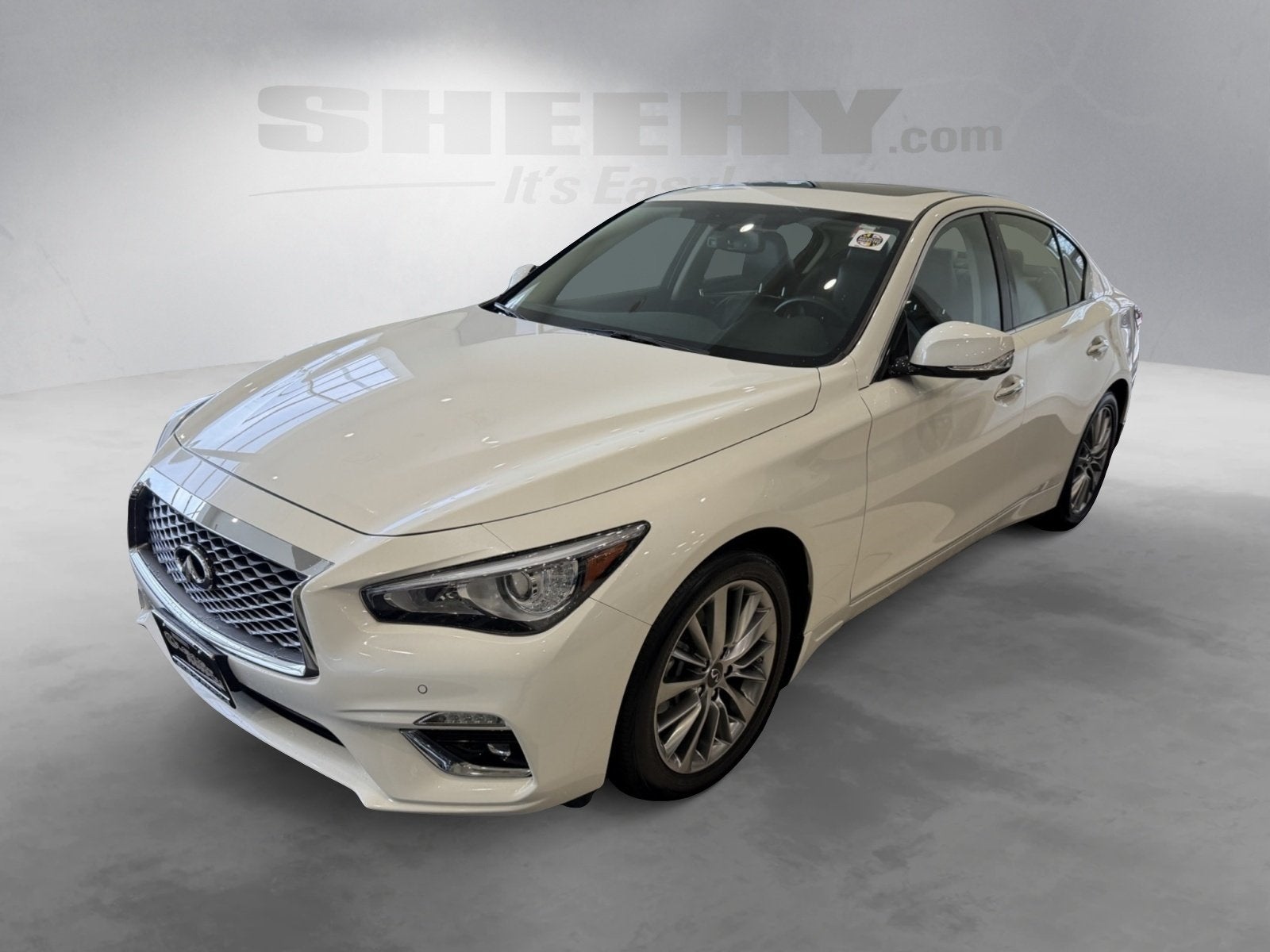 2024 INFINITI Q50 LUXE