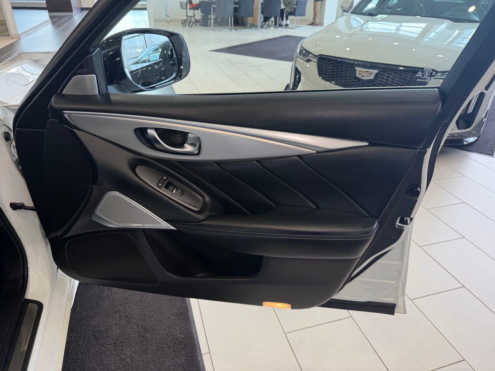 2024 INFINITI Q50 LUXE