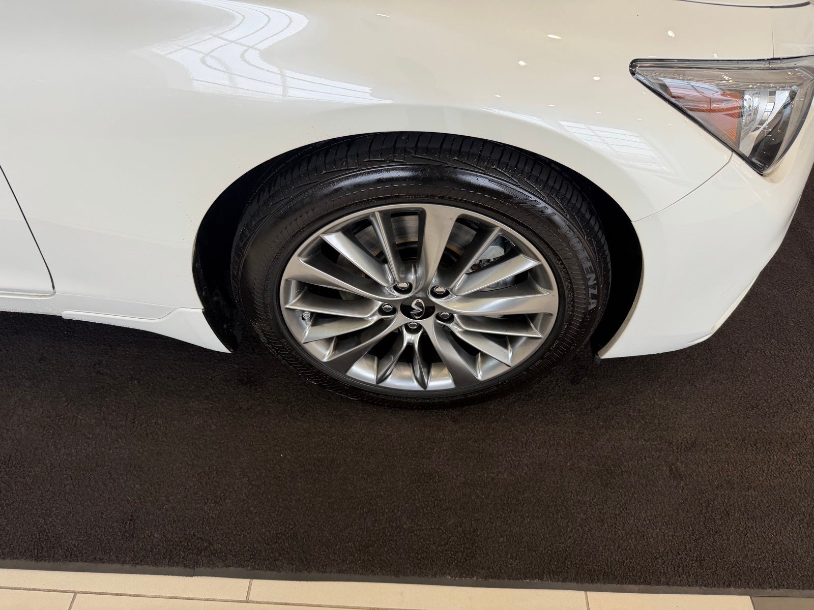 2024 INFINITI Q50 LUXE