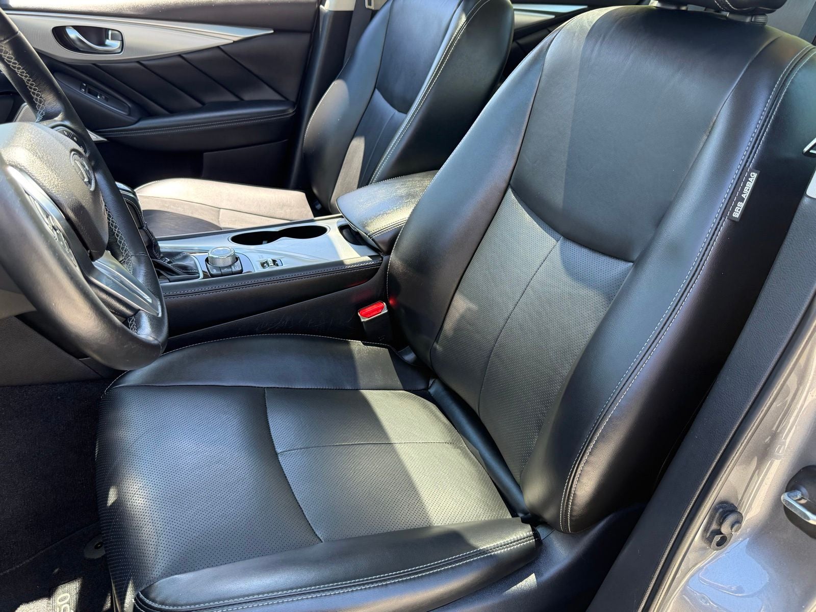 2023 INFINITI Q50 LUXE