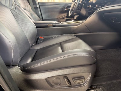 2025 Toyota Crown Signia XLE