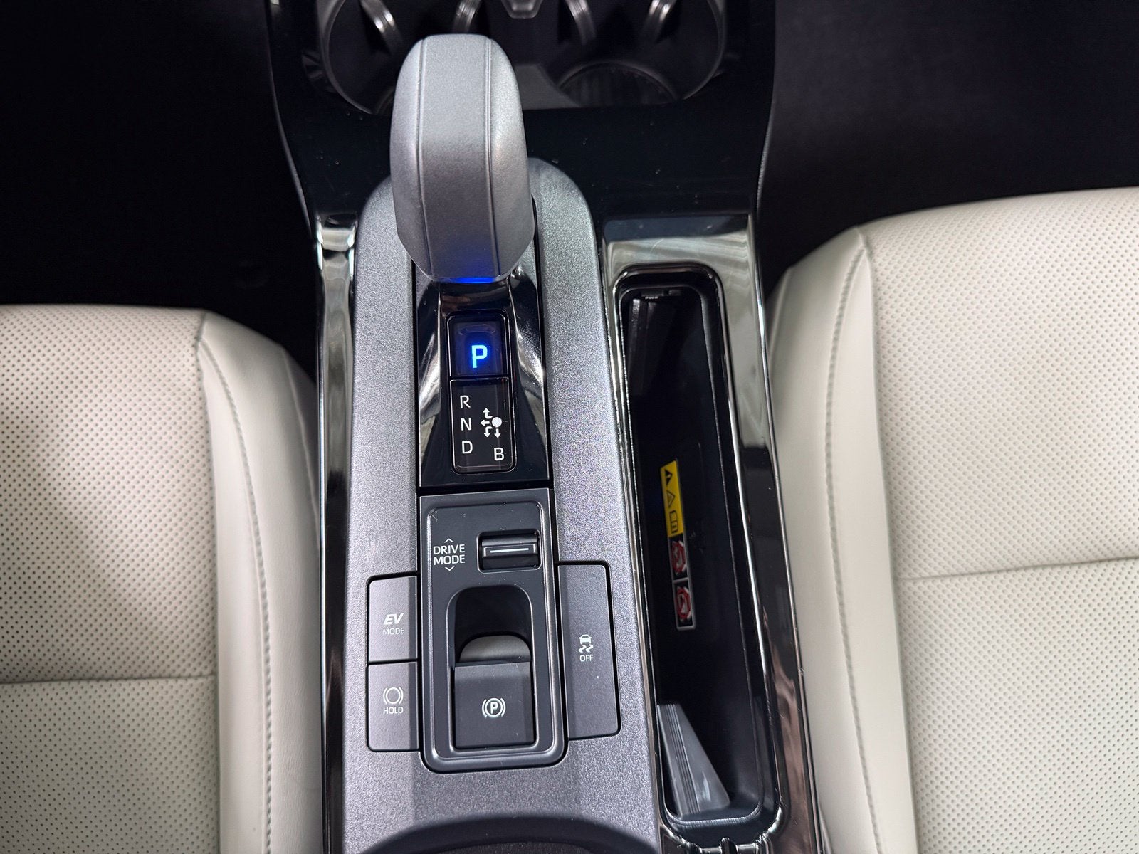 2023 Toyota Prius XLE