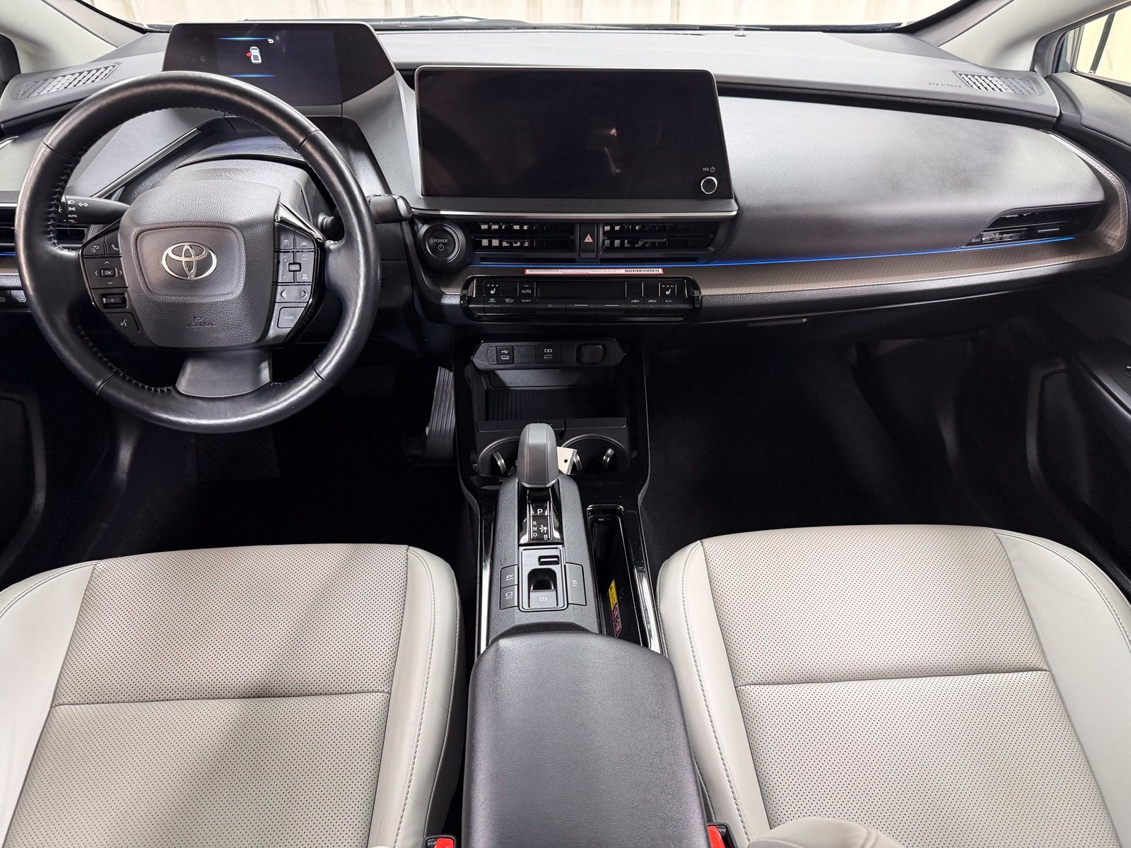 2023 Toyota Prius XLE