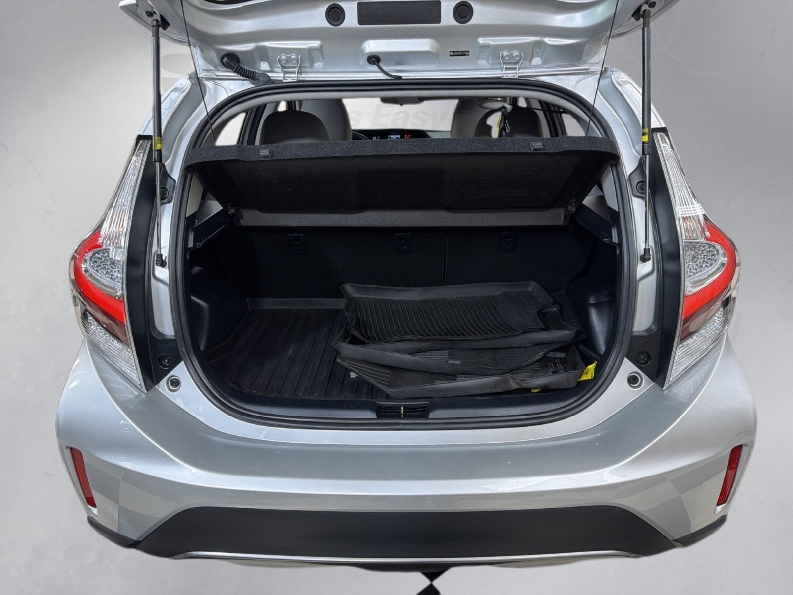 2018 Toyota Prius c Four