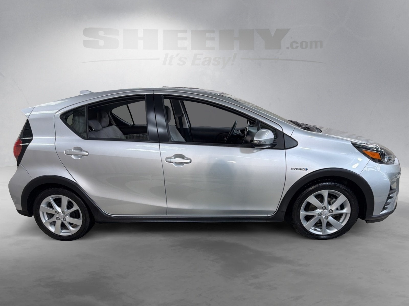 2018 Toyota Prius c Four