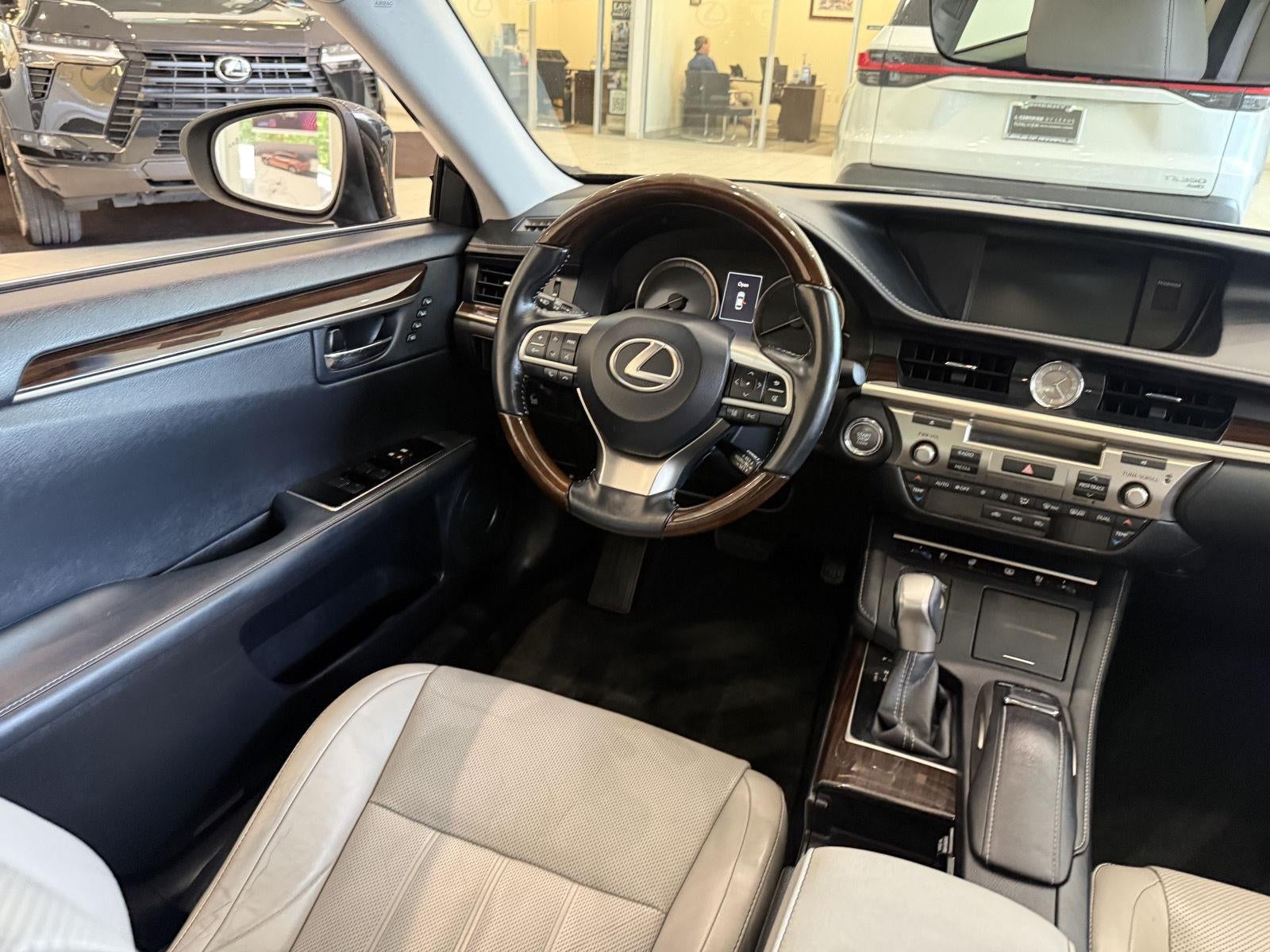 2016 Lexus ES 350 Base
