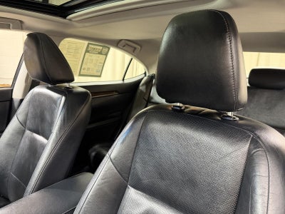 2013 Lexus ES 350 4dr Sdn