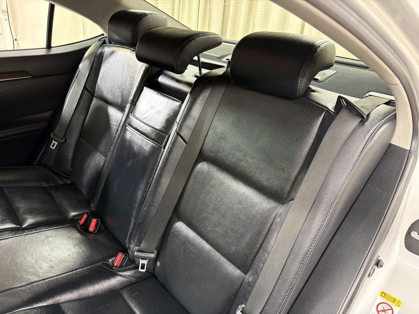 2013 Lexus ES 350 4dr Sdn