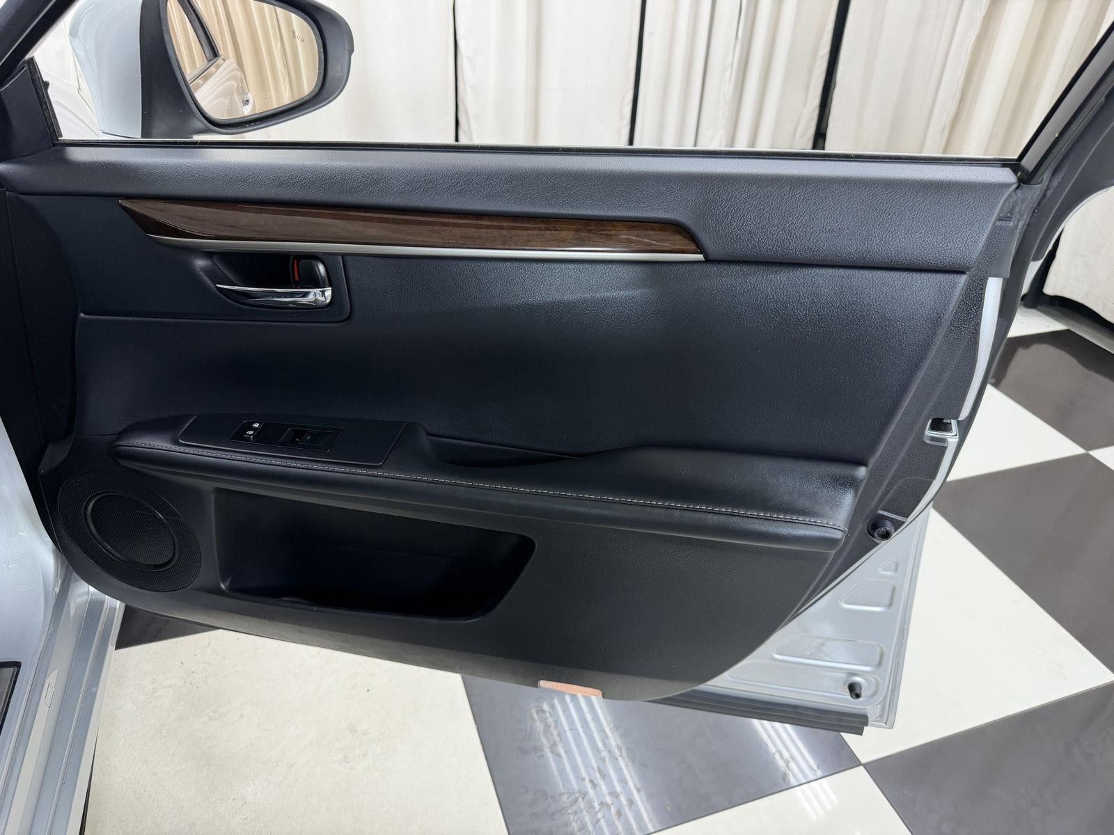 2013 Lexus ES 350 4dr Sdn