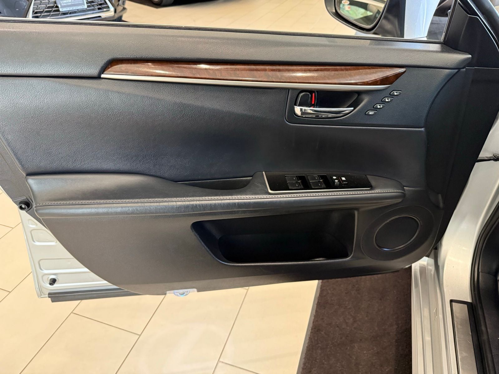 2016 Lexus ES 350