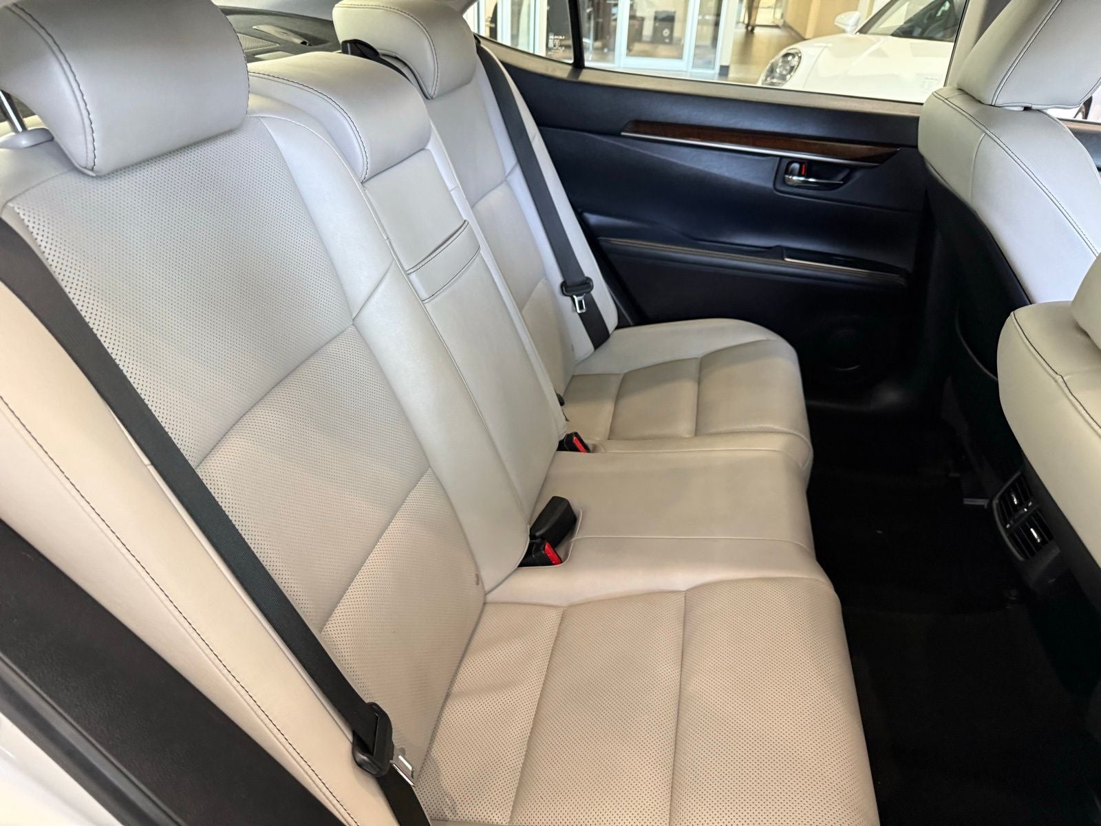 2016 Lexus ES 350