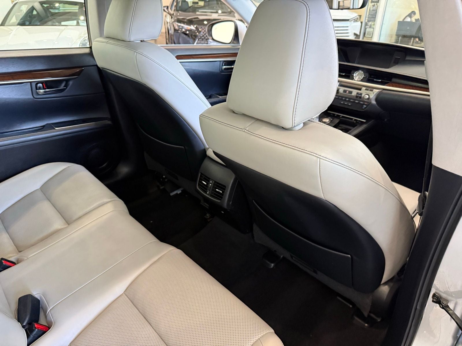 2016 Lexus ES 350