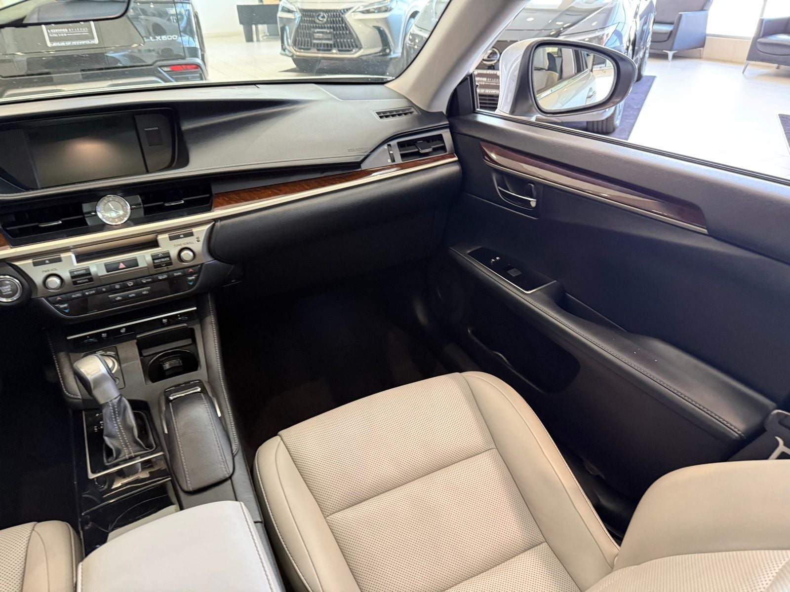 2016 Lexus ES 350