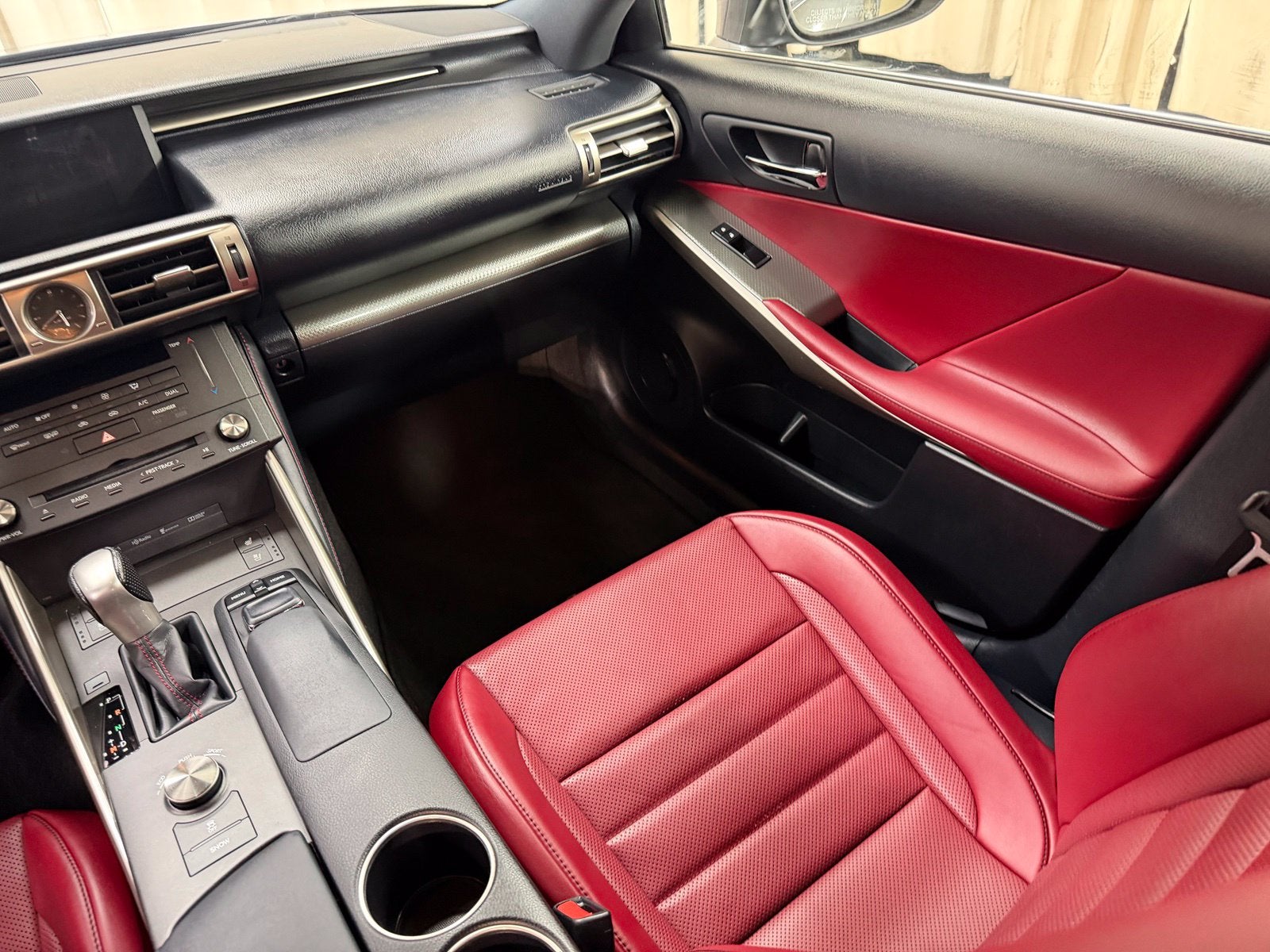 2016 Lexus IS 300