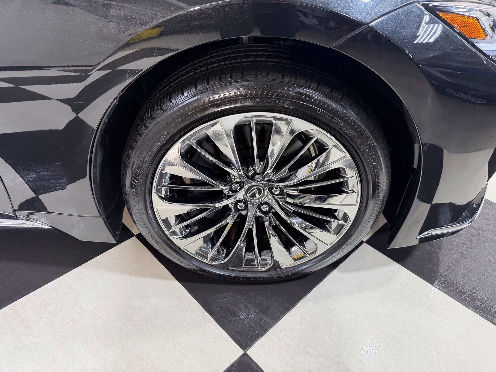 2023 Lexus LS 500 Base