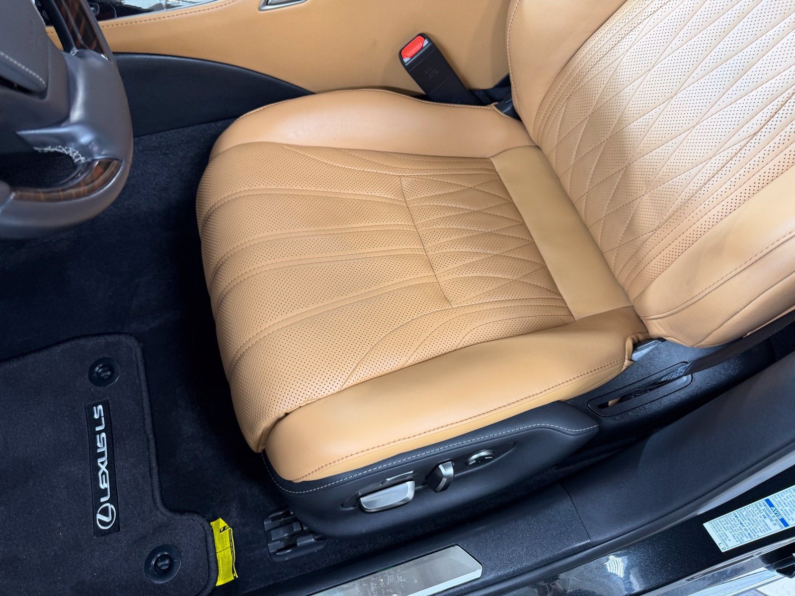 2023 Lexus LS 500 Base
