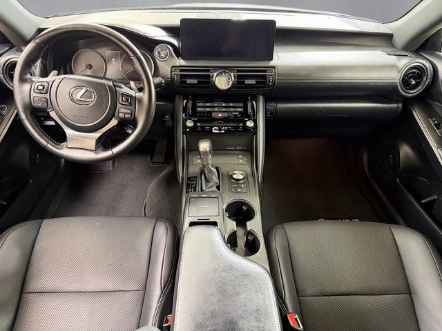 2023 Lexus IS 300