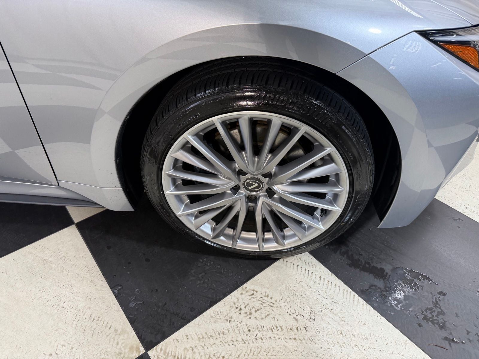 2023 Lexus IS 300