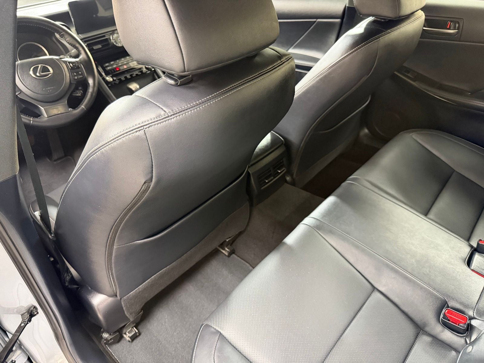 2023 Lexus IS 300