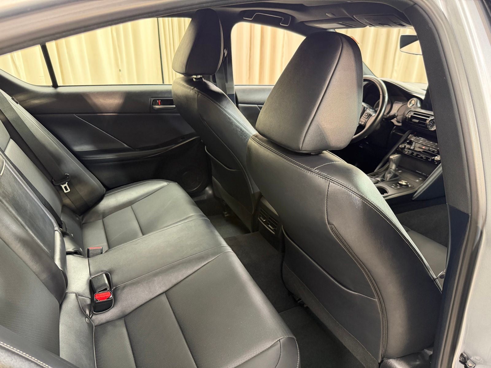 2023 Lexus IS 300