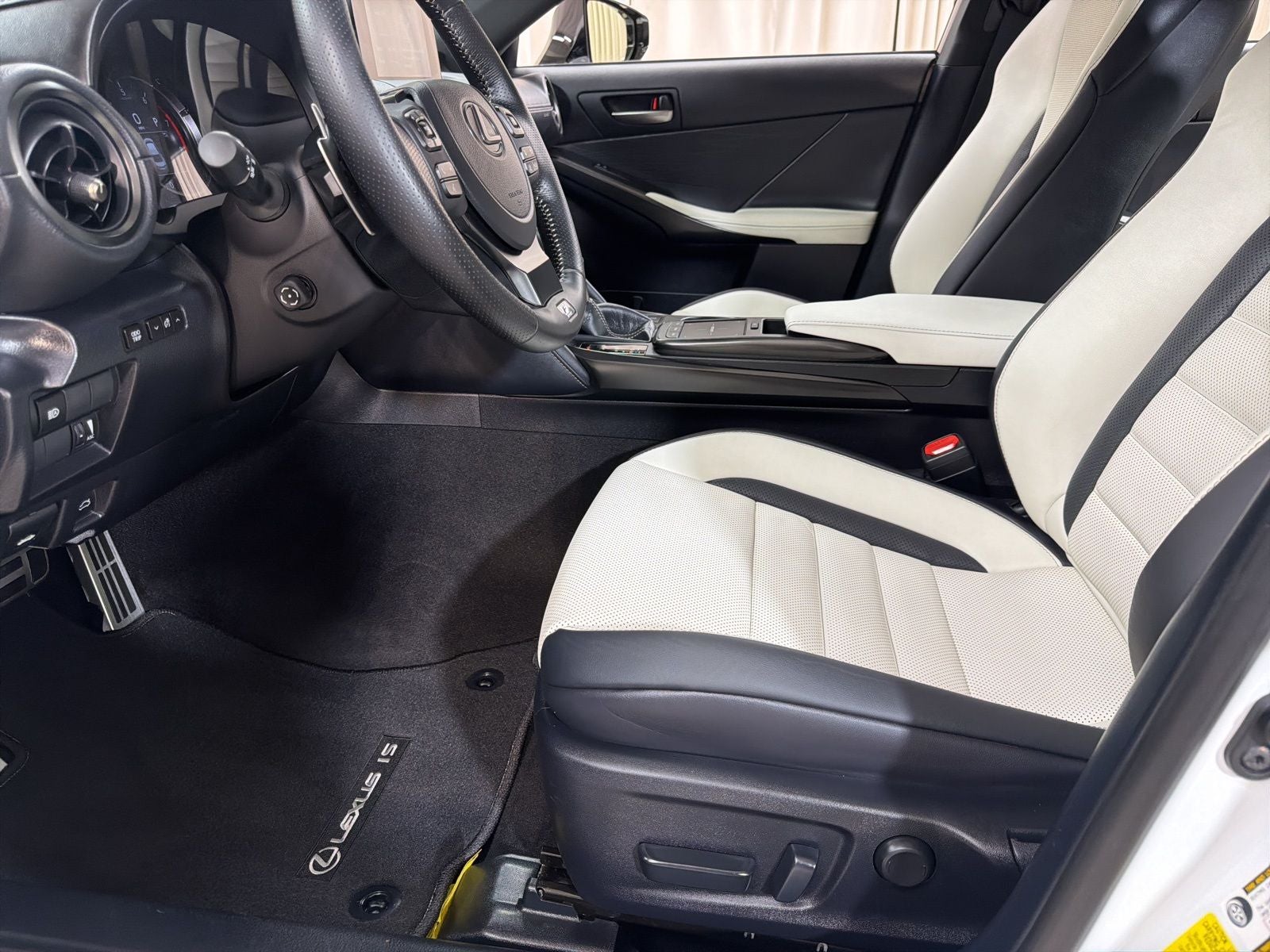 2024 Lexus IS 350 F SPORT