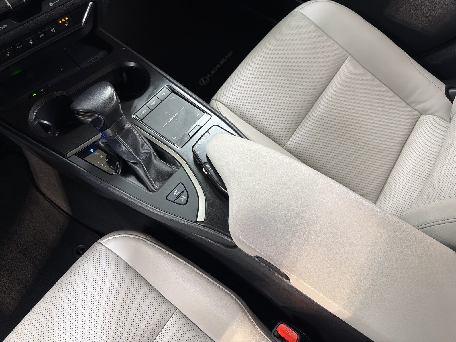 2021 Lexus UX 250h Base