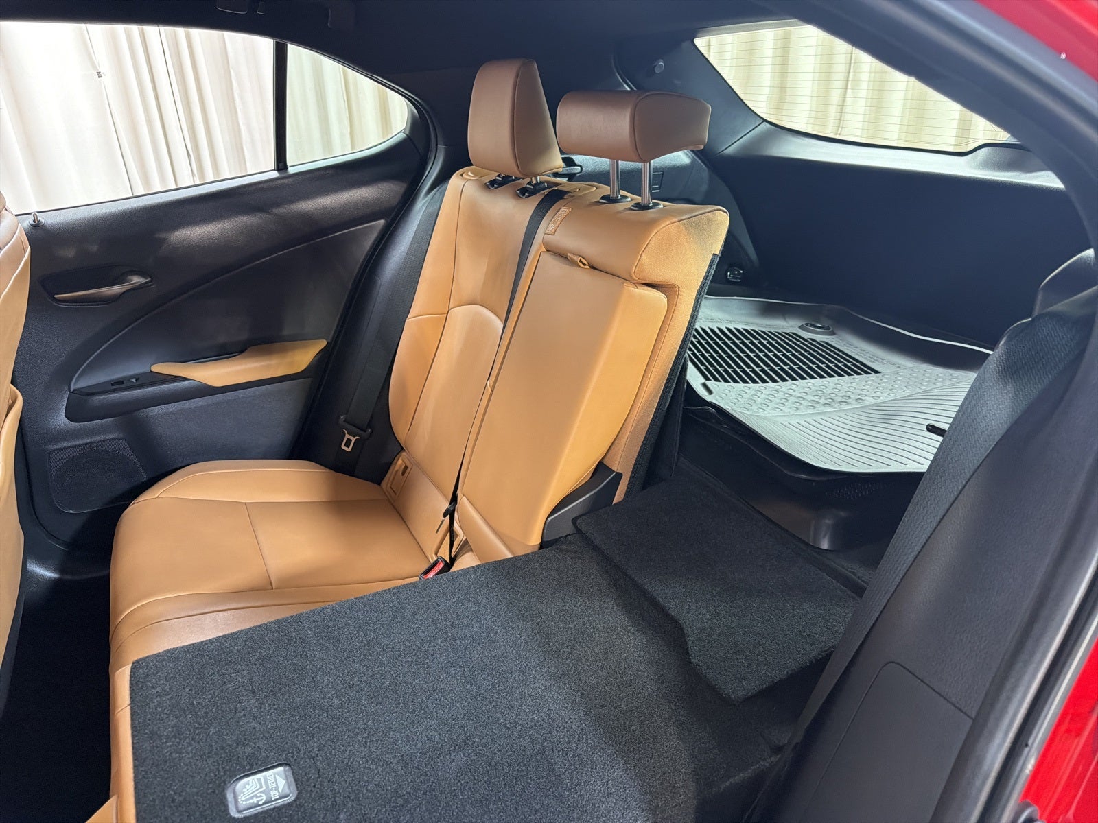 2023 Lexus UX 250h Premium