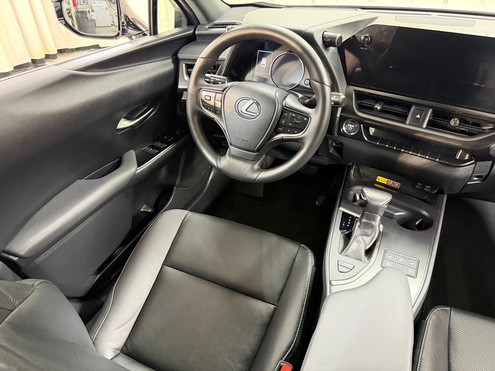 2023 Lexus UX 250h Premium