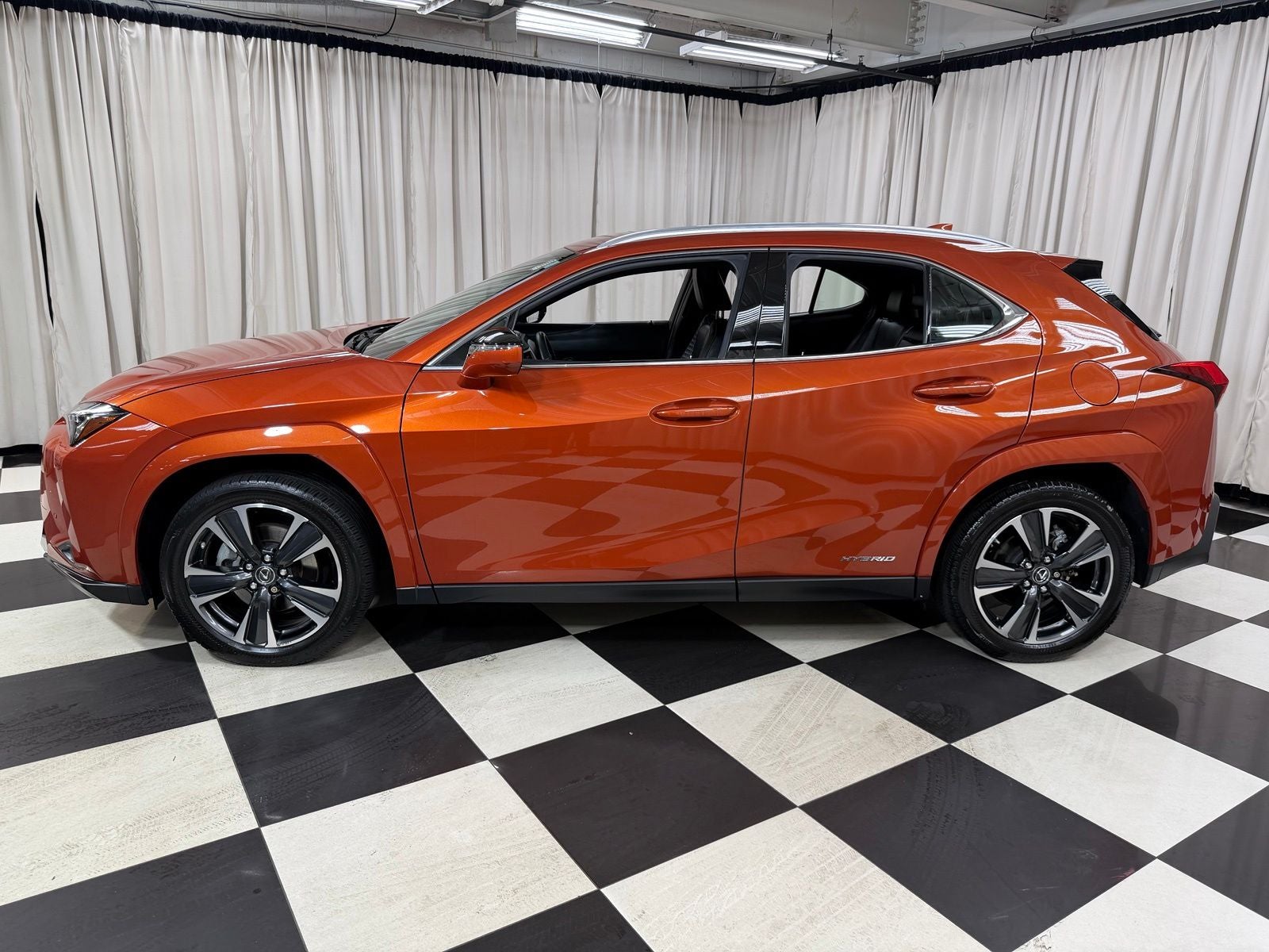 2022 Lexus UX 250h Base