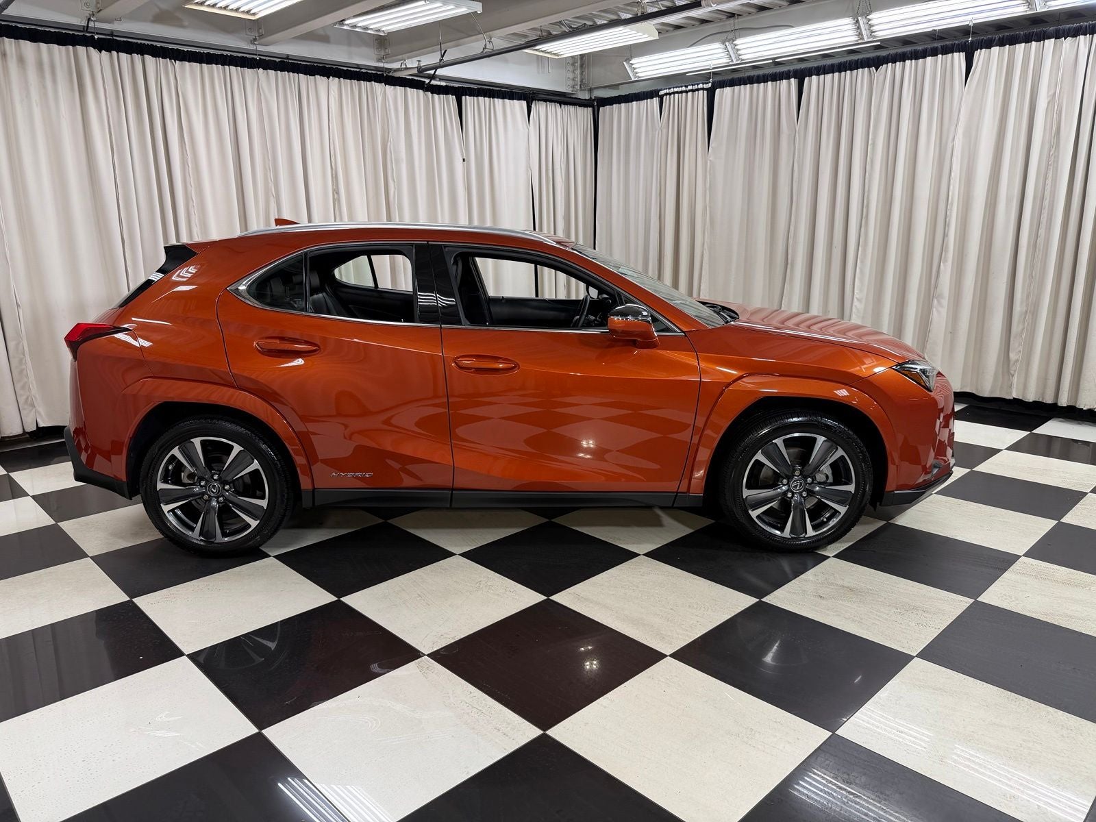 2022 Lexus UX 250h Base