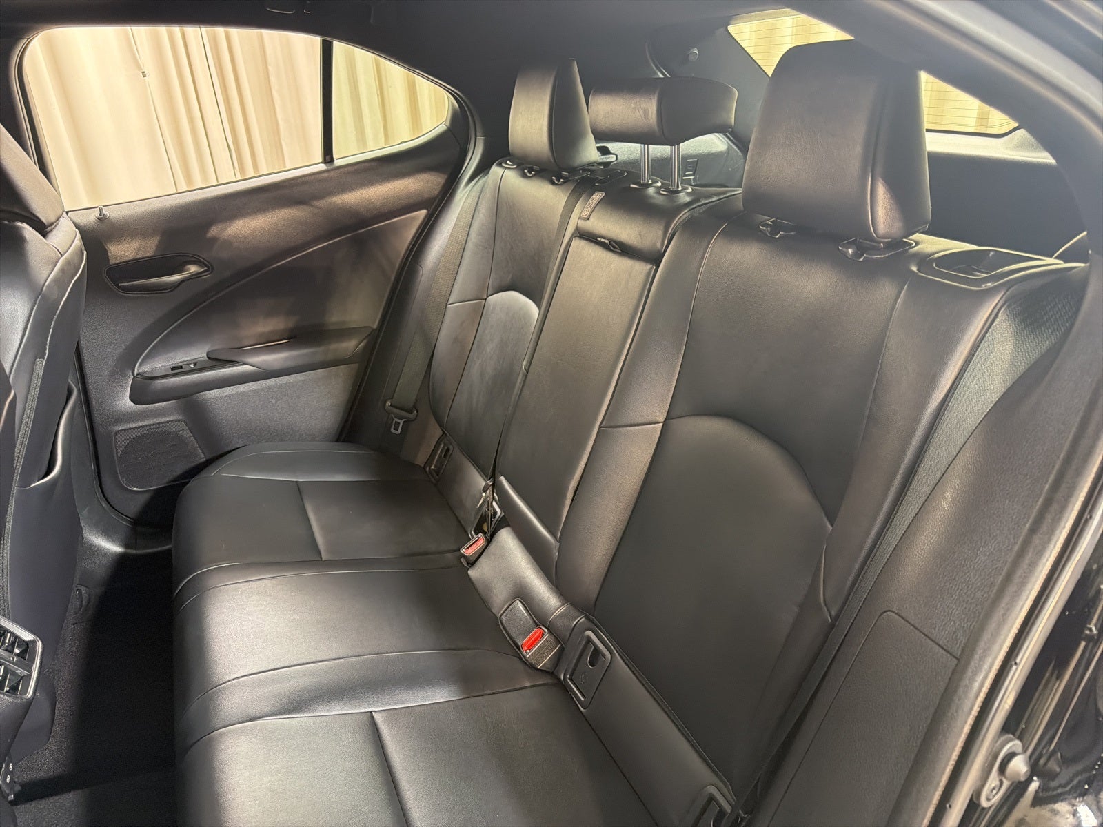 2023 Lexus UX 250h Premium