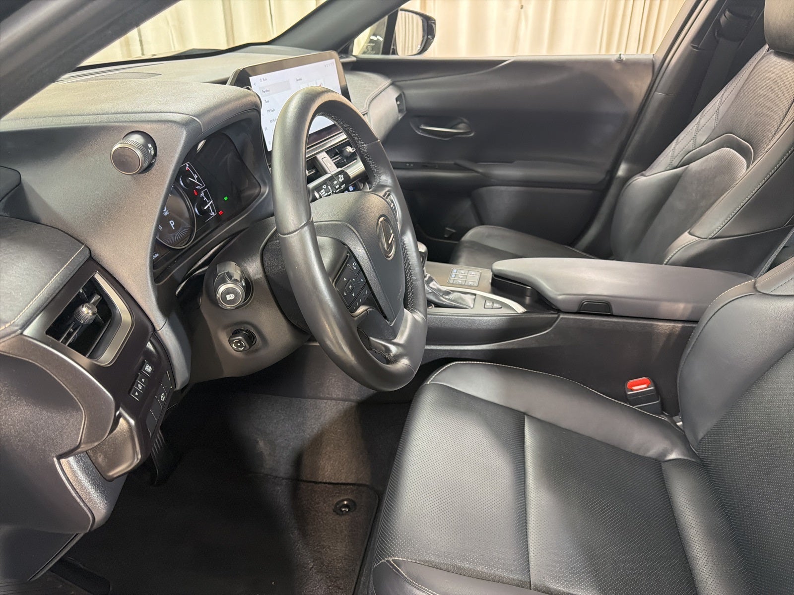 2023 Lexus UX 250h Premium