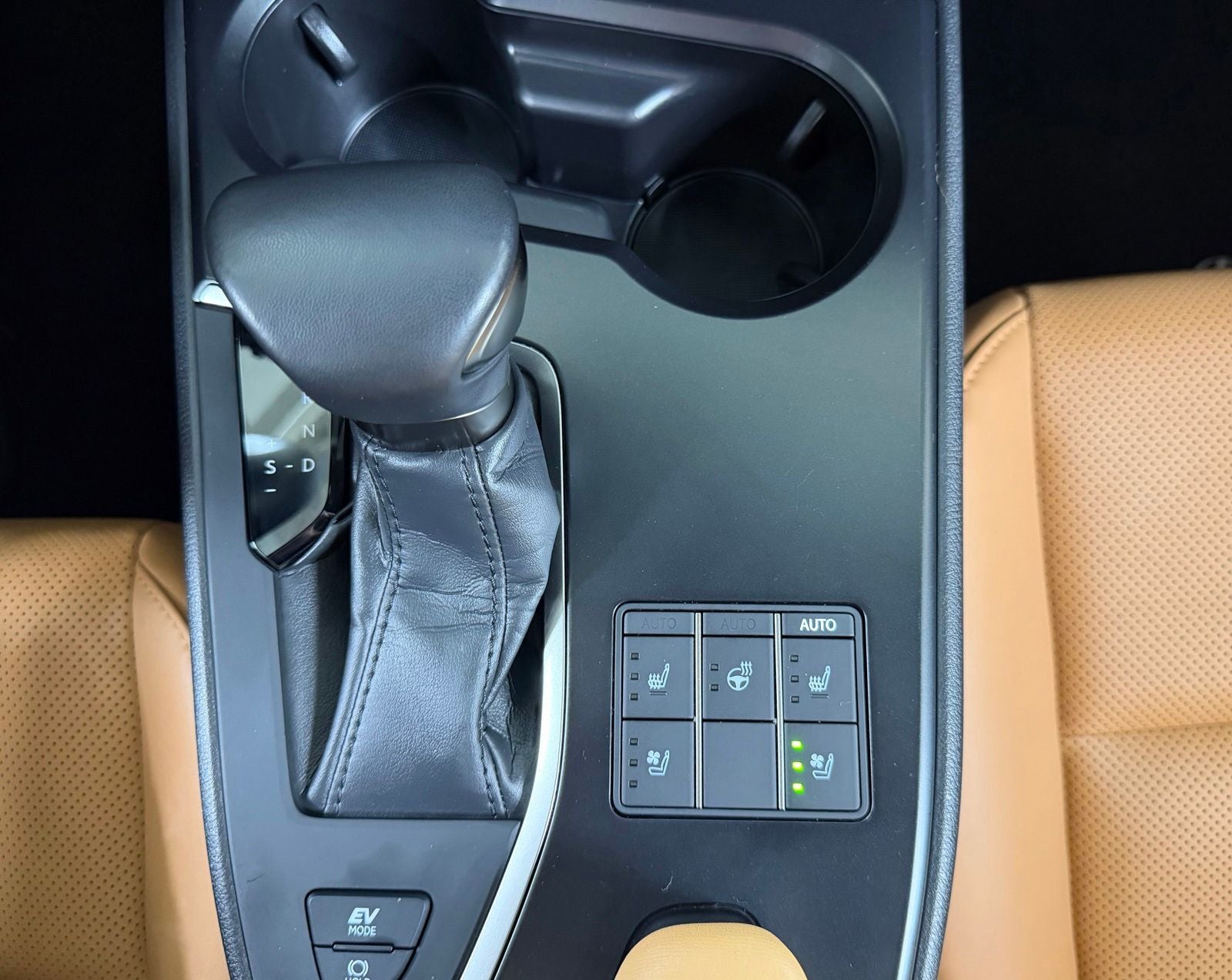 2023 Lexus UX 250h Premium
